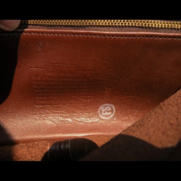 Vintage Coach- Tribeca clutch convertible with matching wallet - Picture 2 of 4